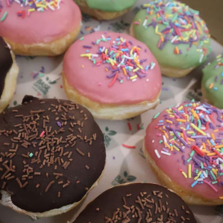 Assorted Mini Donuts (12 Pieces)