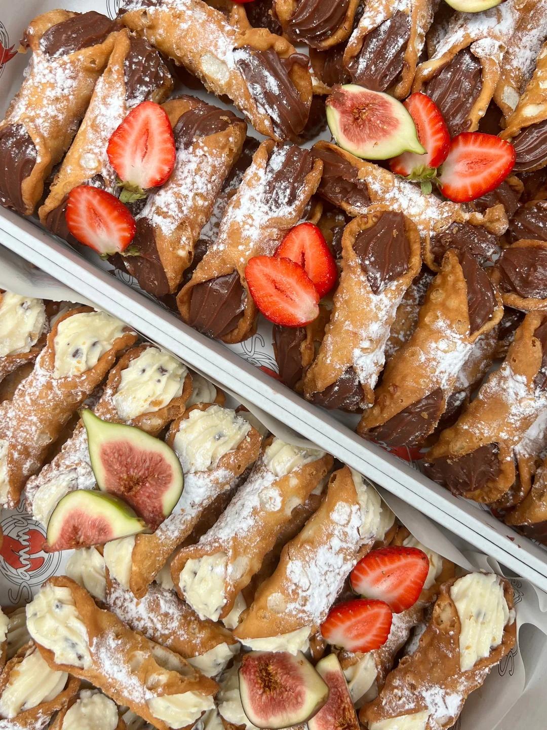 Mixed Mini Cannoli