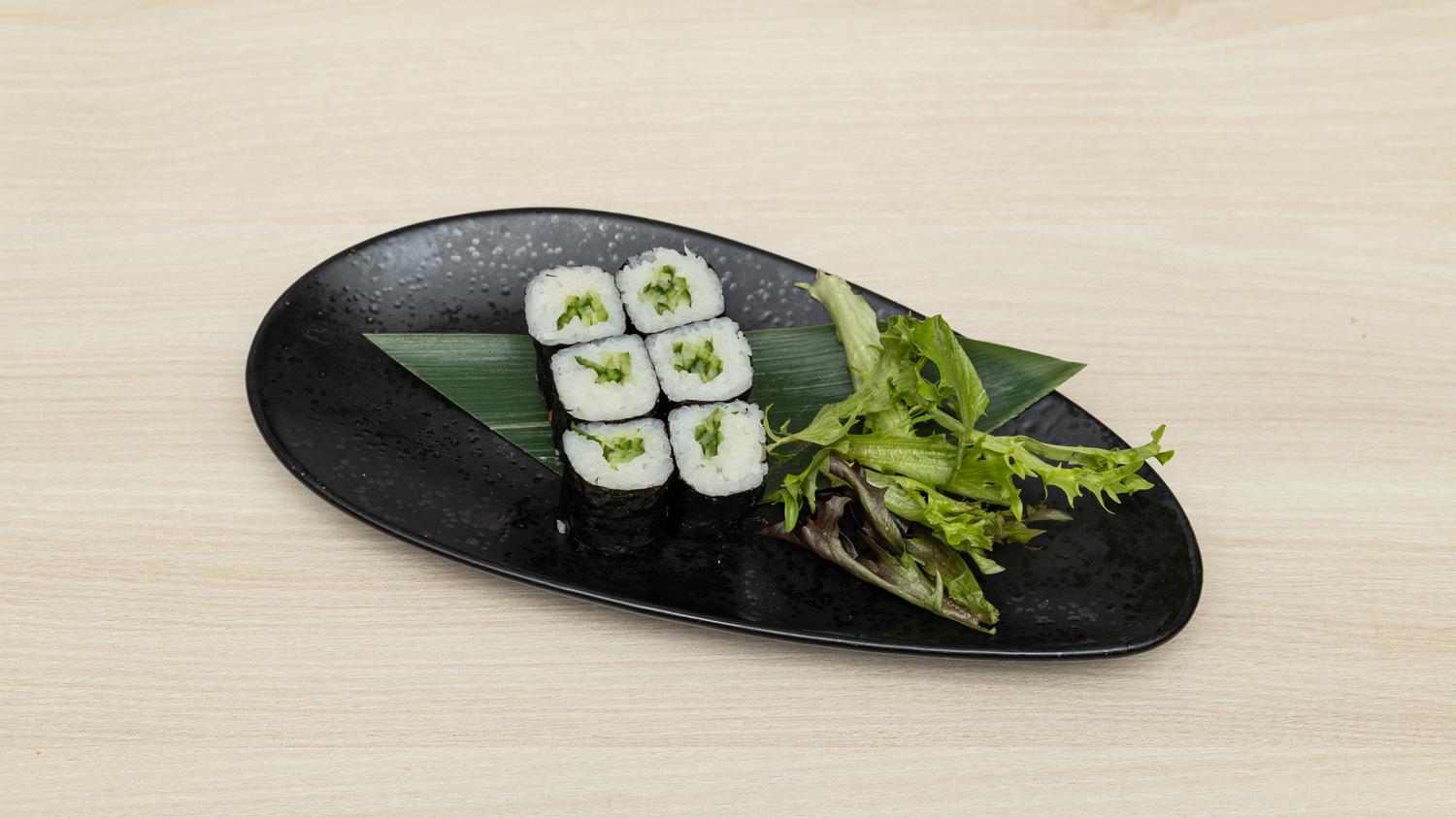 Cucumber maki