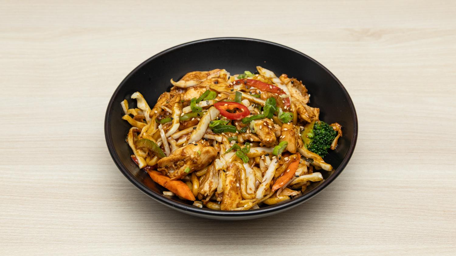 Chicken udon noodles