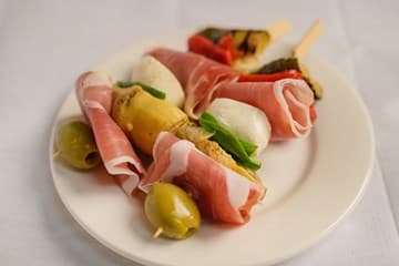 Gluten Free Antipasto Skewers 