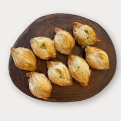 Spinach & Ricotta Pastizzi
