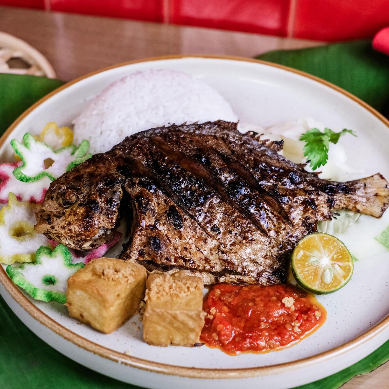 Bawal Bakar with Rice