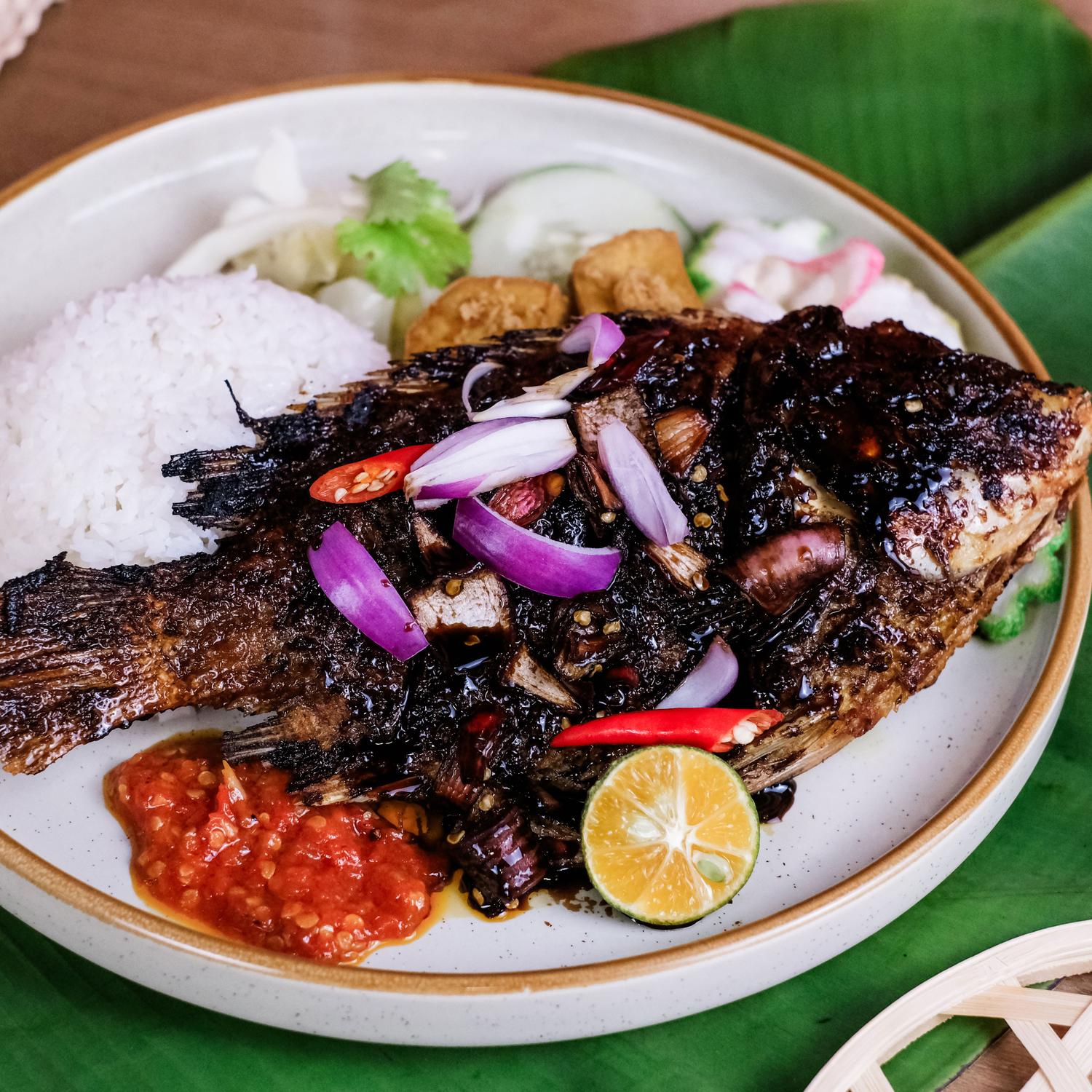 Ikan Bakar Sunda with Rice