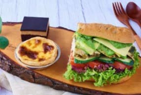 Snack Box B