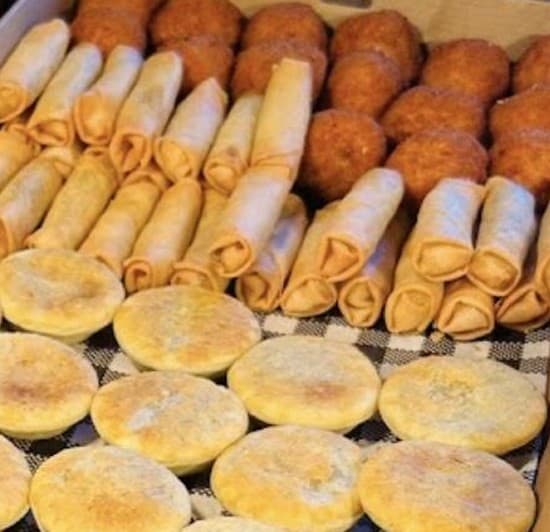 Assorted Hot Food Platter (3 Pieces)