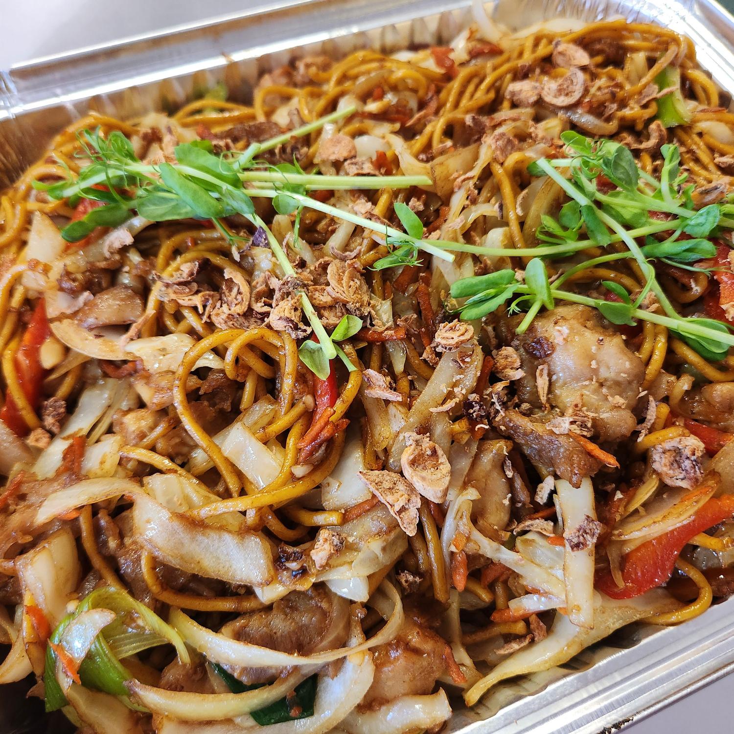Chicken Stir-Fry Noodles Tray