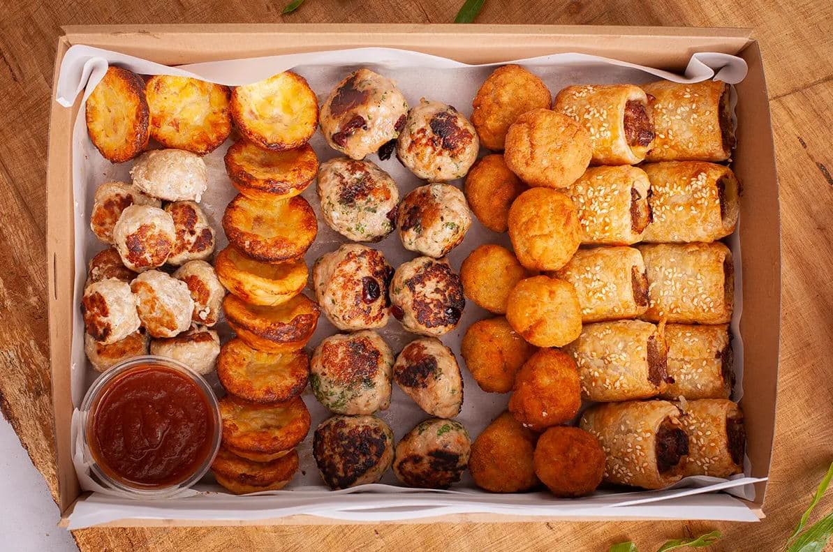 Hot Savoury Selection - Box of 25