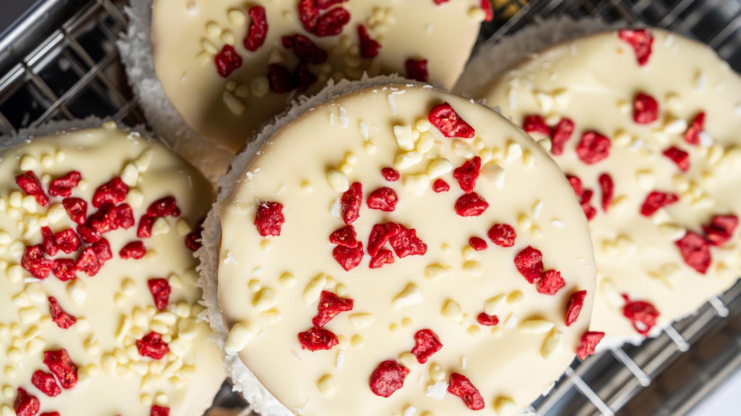 Raspberry and coconut s’more