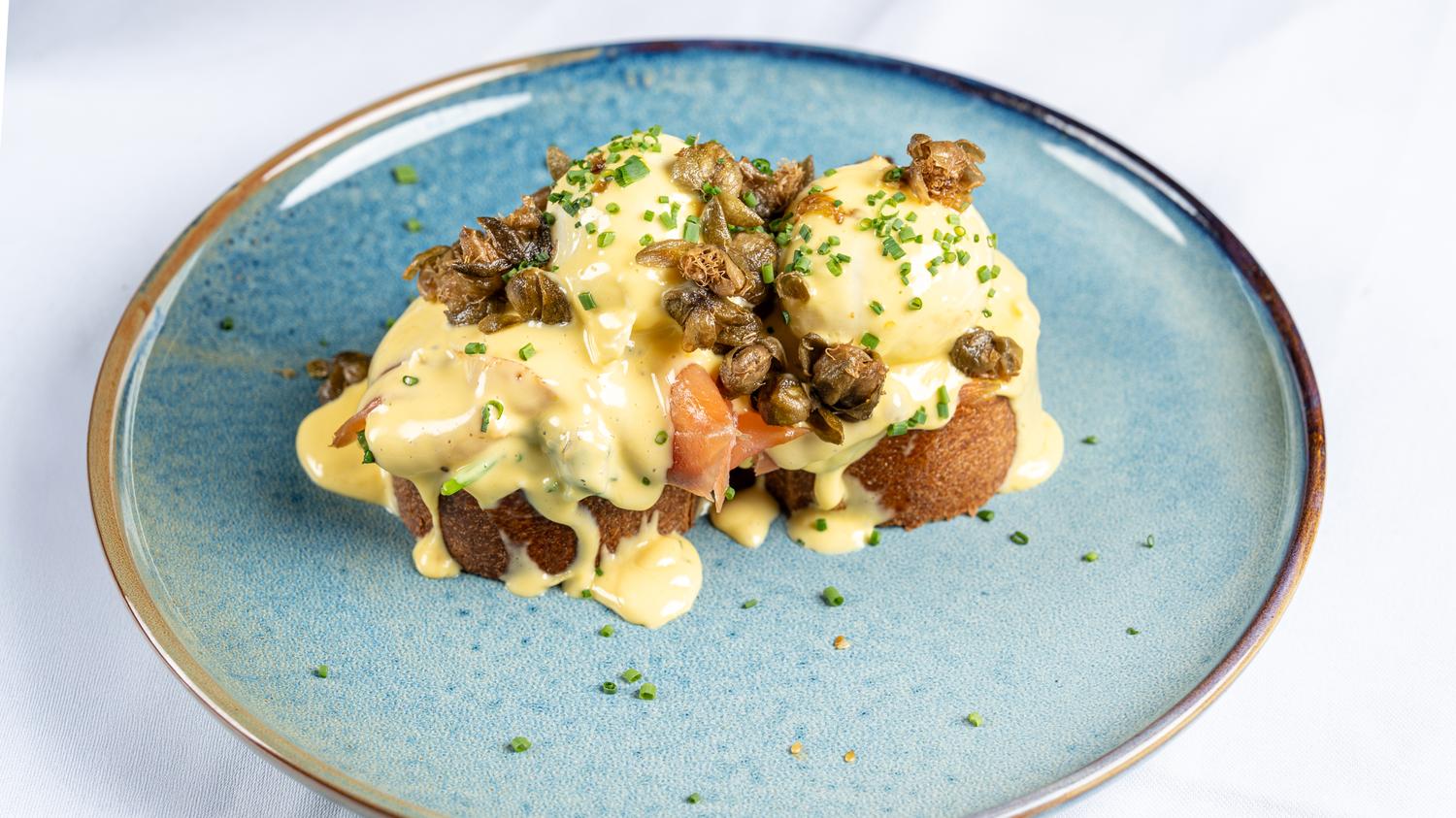 Smoked Salmon & Eggs Benedict