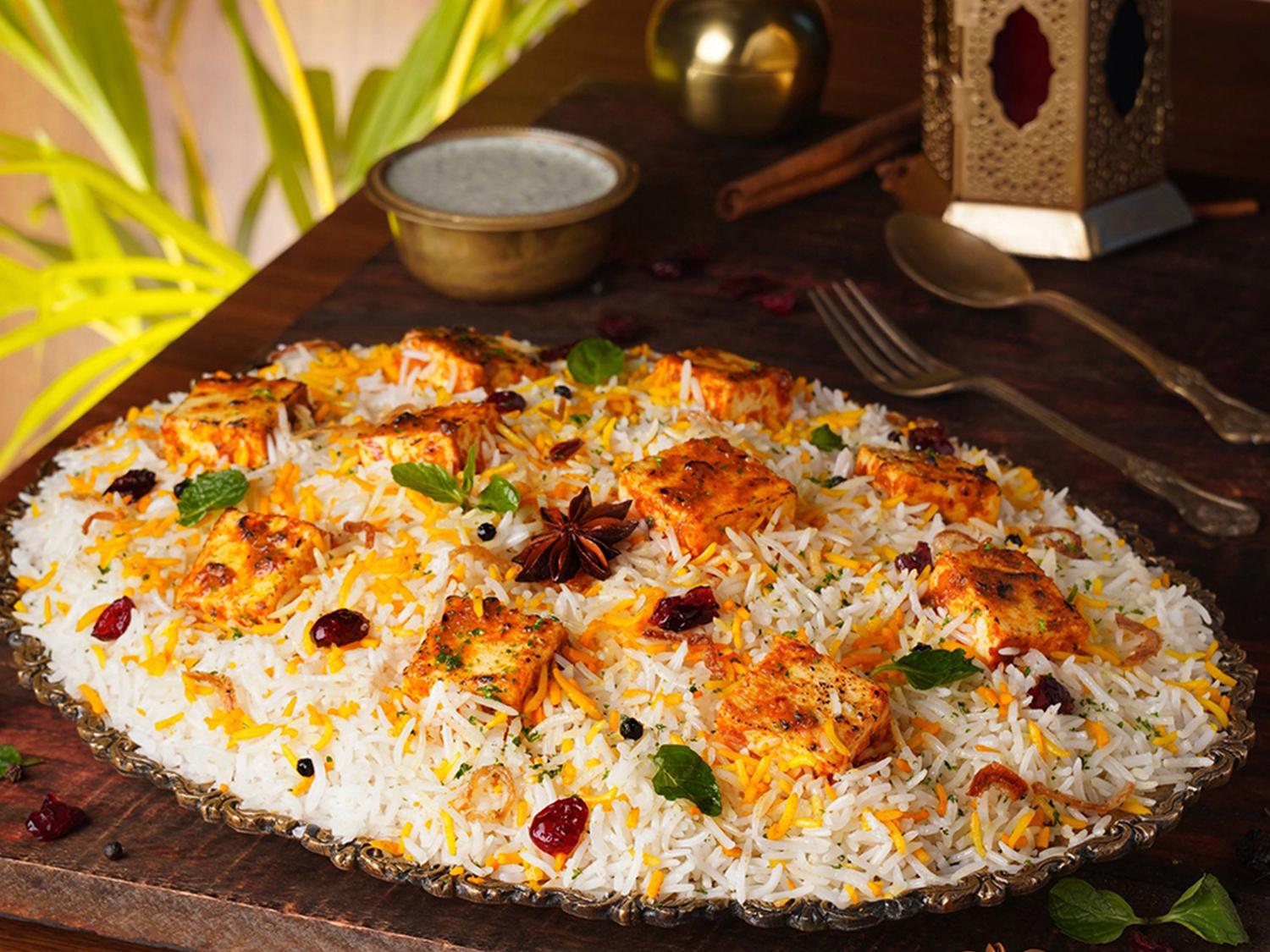 Zaikedar Paneer Tikka Biryani (Serves 4-5)