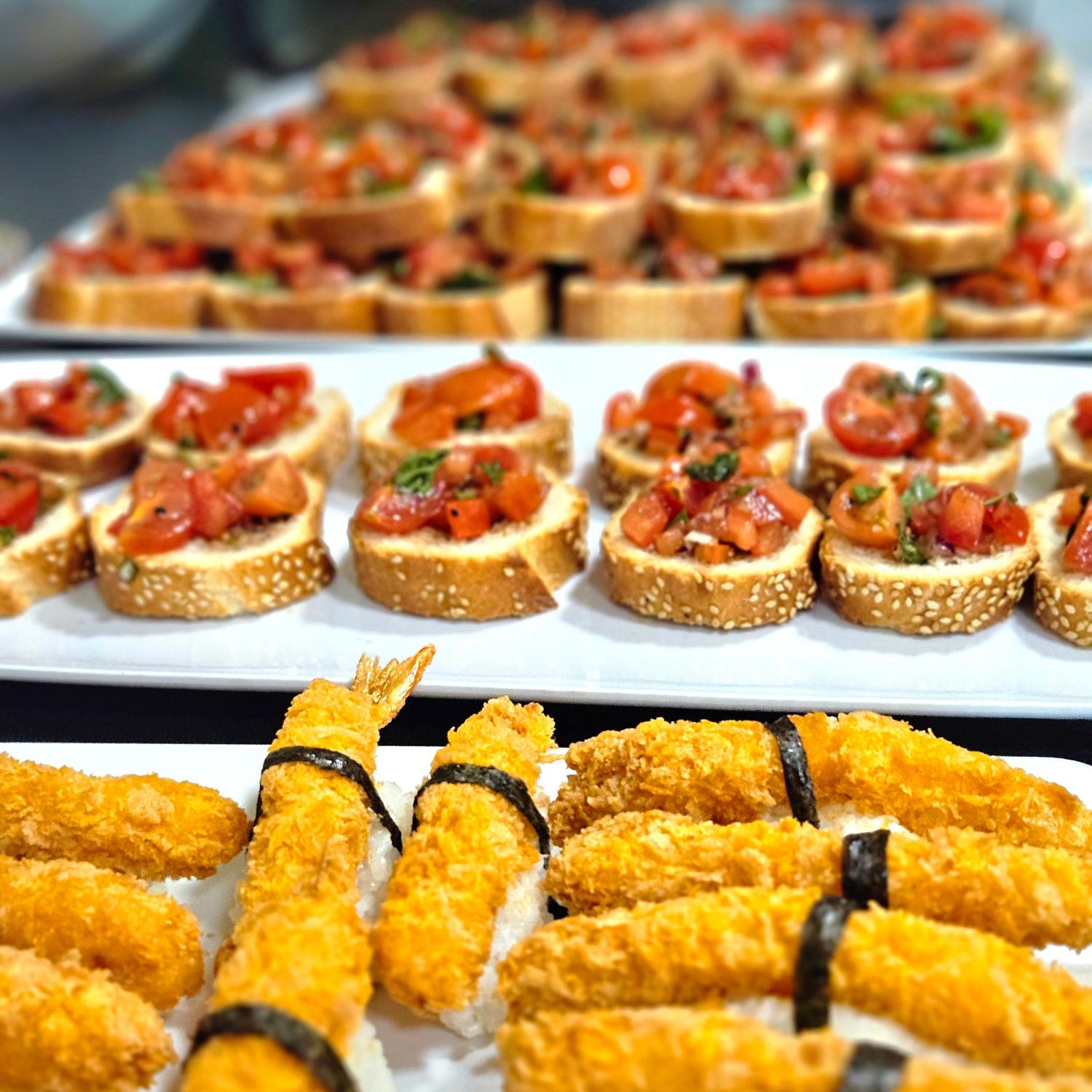 Chef's Italian Tomato Basil Bruschetta (30 Pieces)