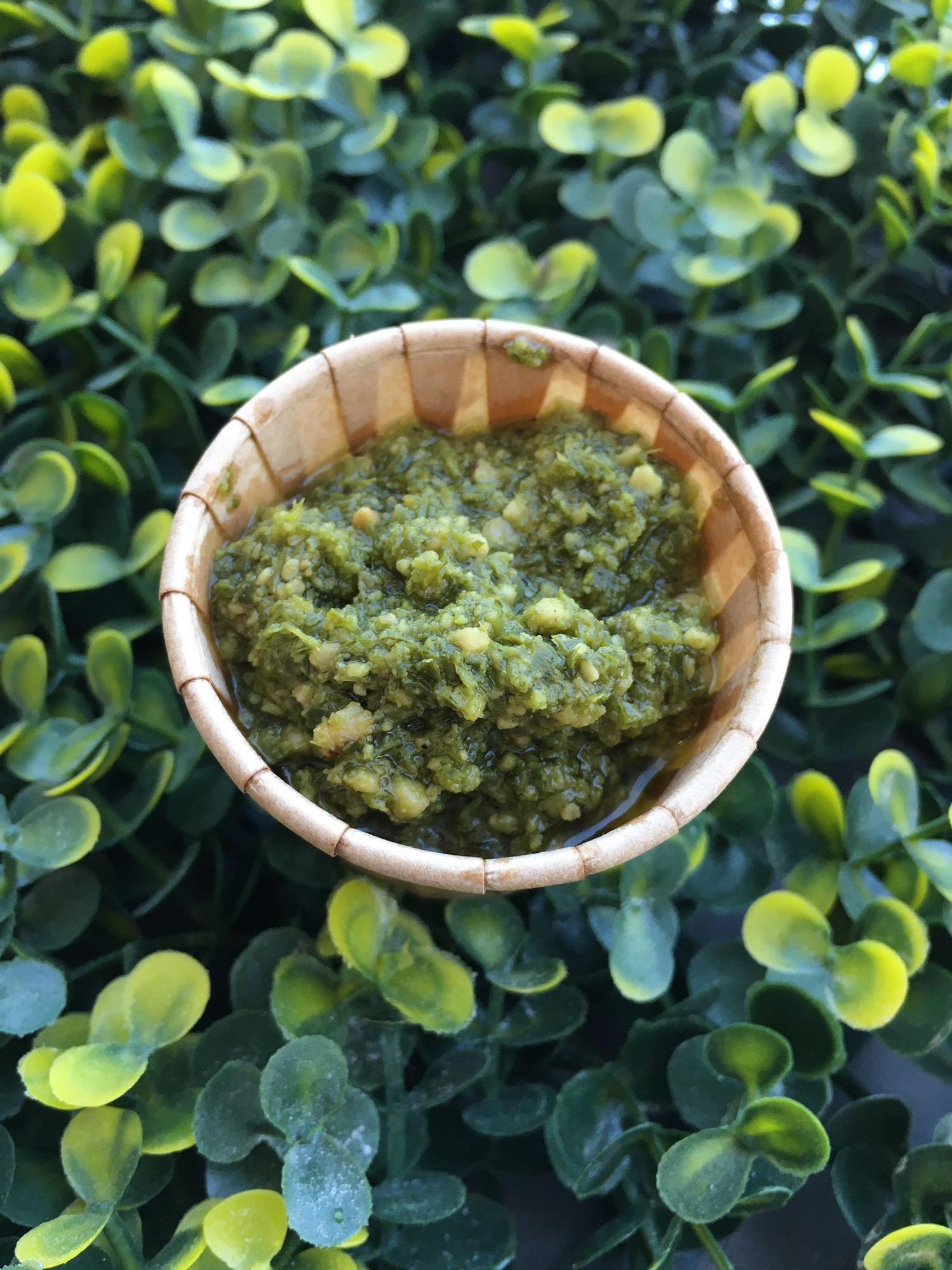 Basil Pesto Sauce Dipping