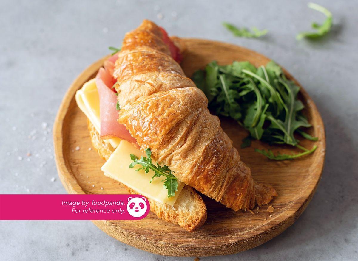 Classice Chicken Ham Croissant