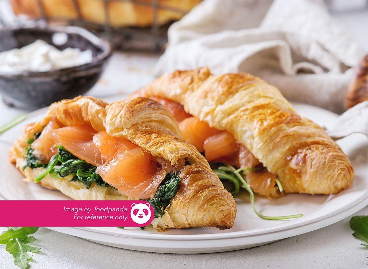 Classic Smoked Salmon Croissant
