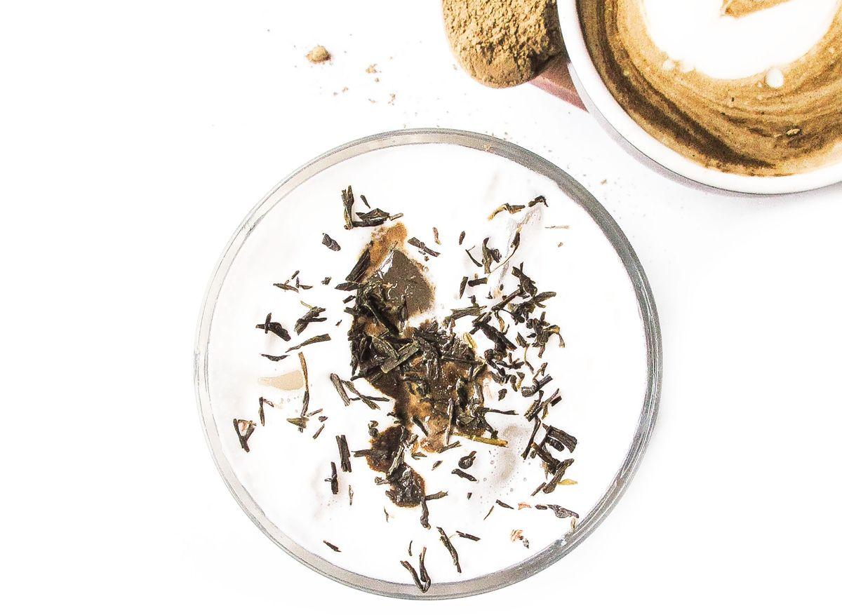 Iced Hojicha Latte
