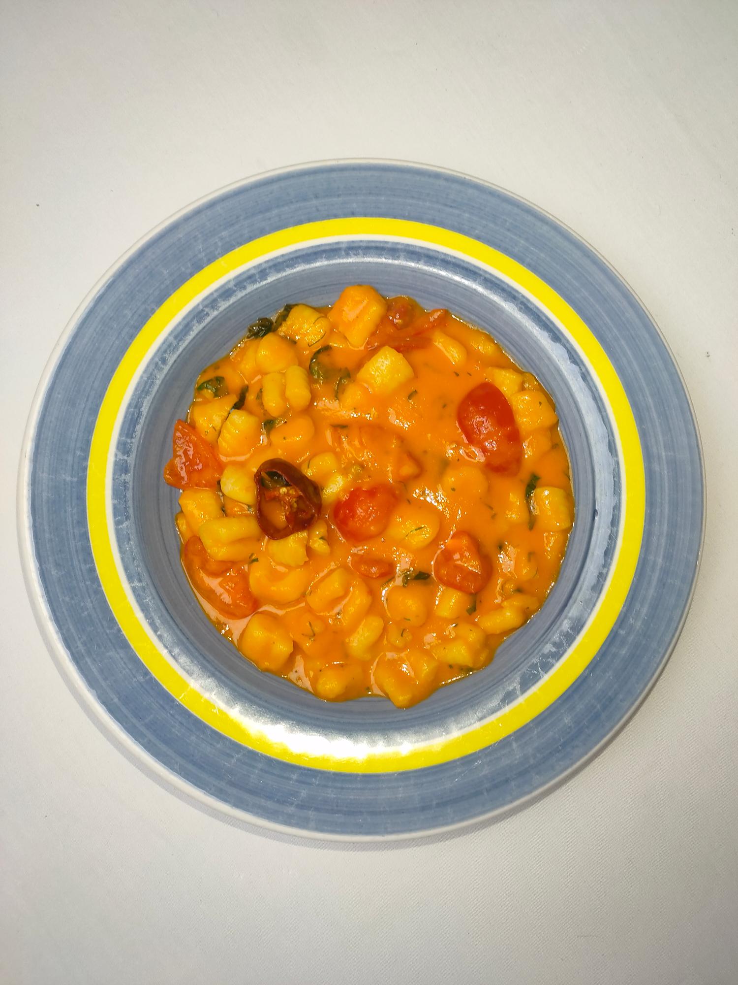 Gnocchi with Tomato Sauce and Basil