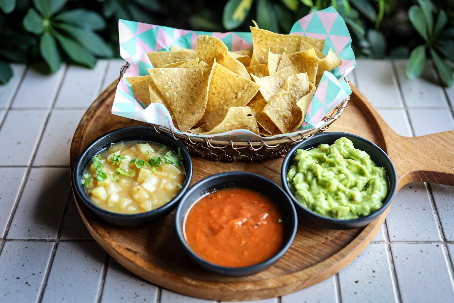 Chips & Salsas
