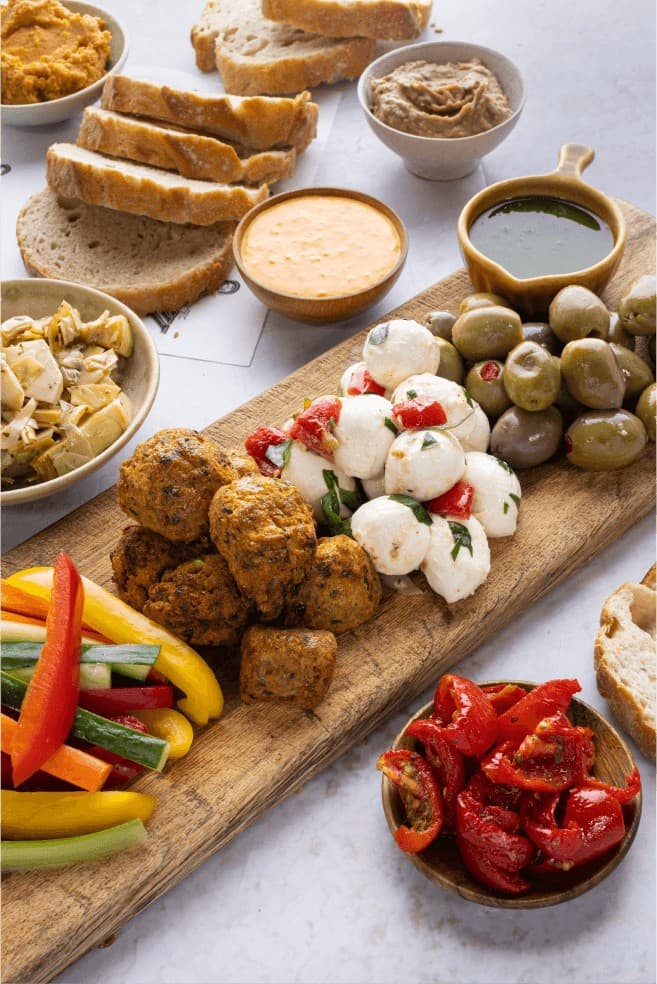 Medium Vegetarian Mezza platter 