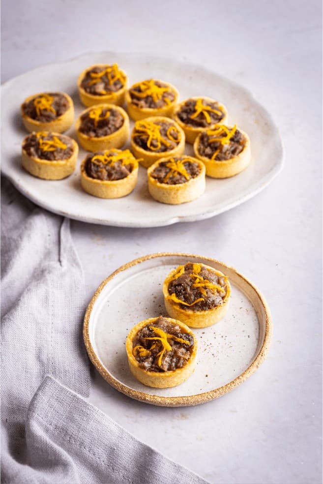   Duck confit and Parma ham croutes