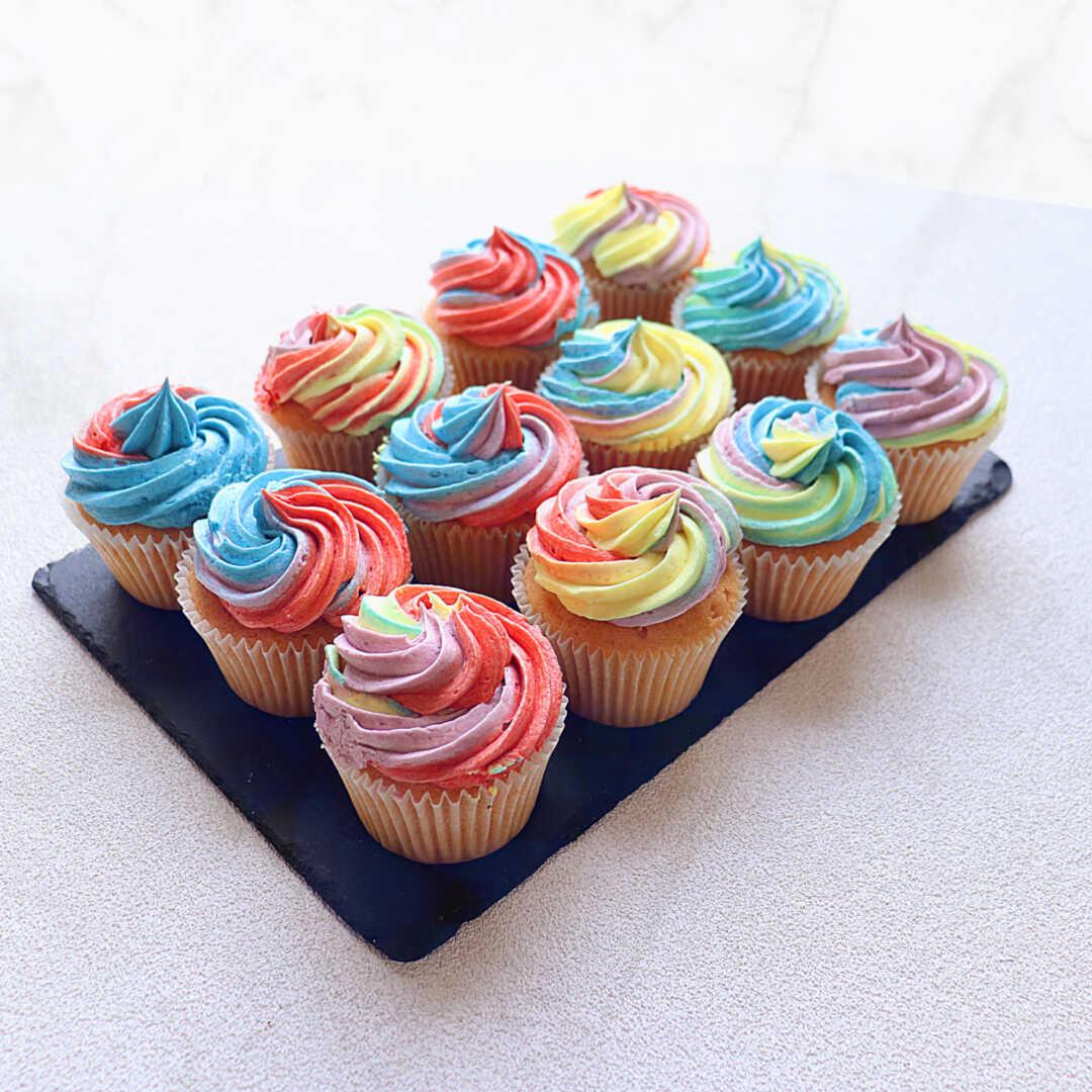 12 colourful cupcakes