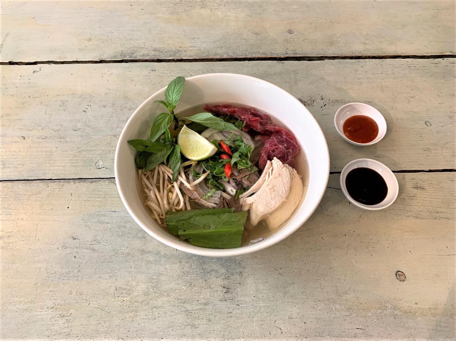 Pho Noodle Soup - Mixed Beef & Chicken