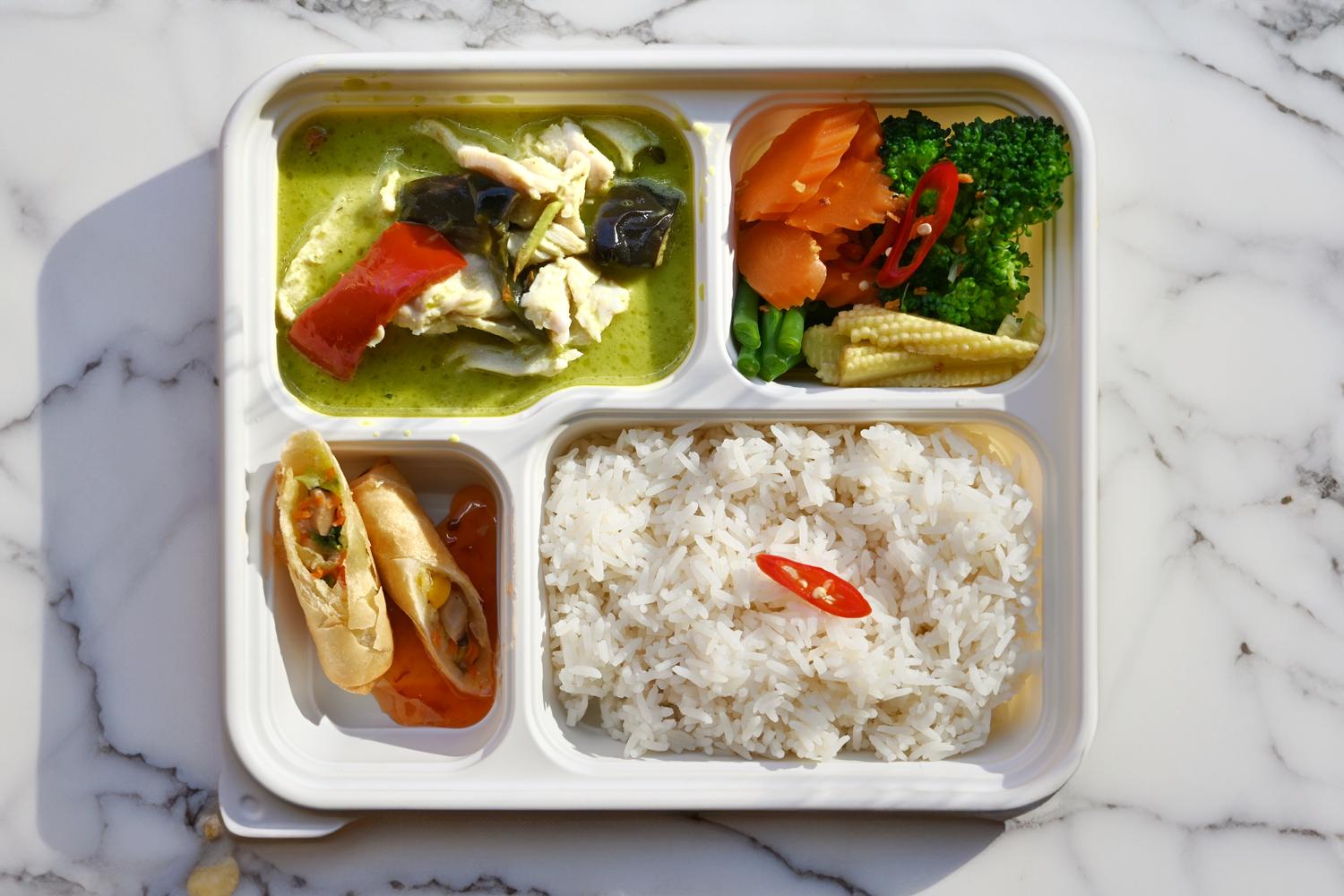Bento Box-Green Curry Chicken/Veg Spring Rolls