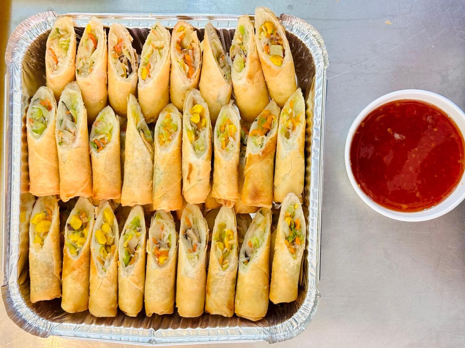 Sharing 4-6pp Vegetarian Spring Rolls