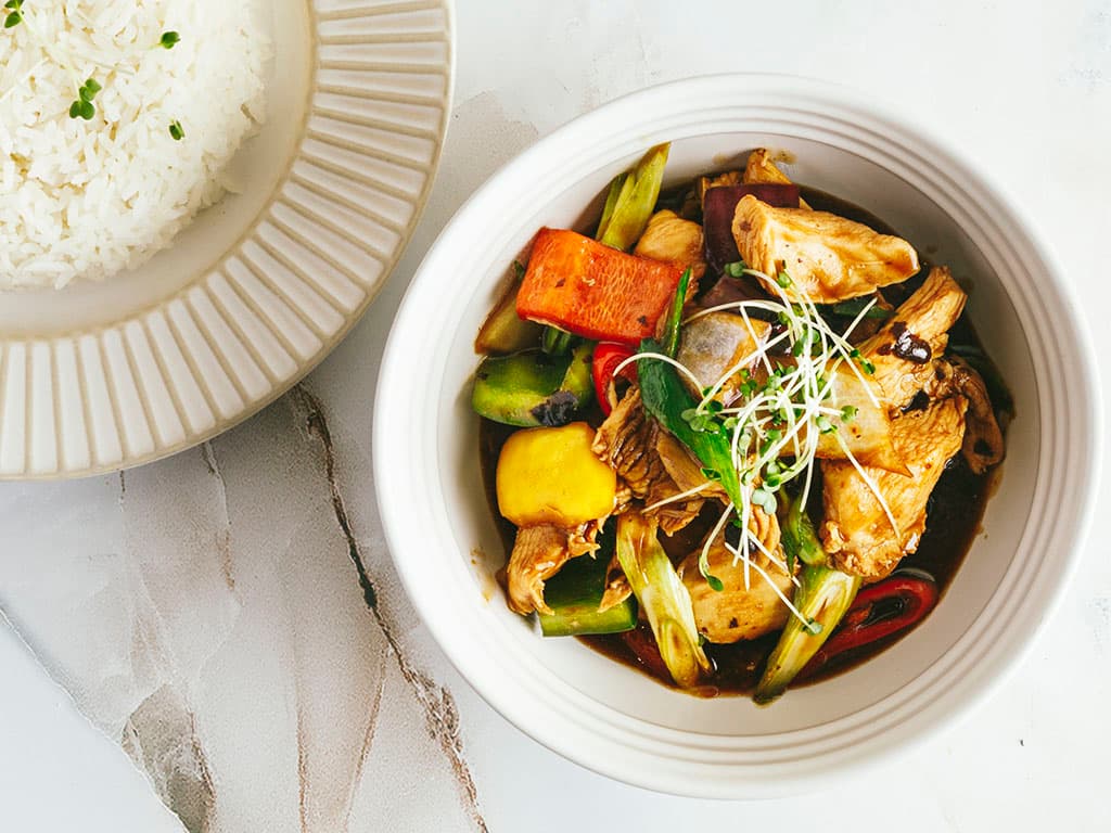Black bean with steamed rice