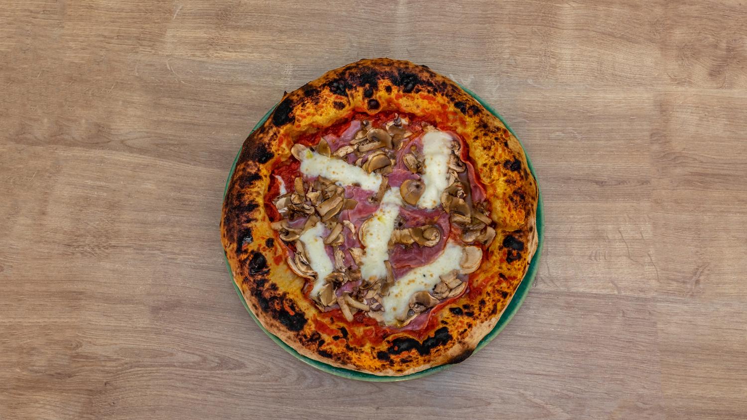 Prosciutto e Funghi