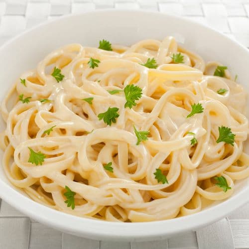 Fettuccine with no chicken and mushrooms - Vegan