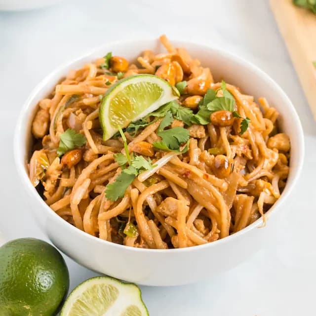Thai peanut pasta salad - Vegetarian