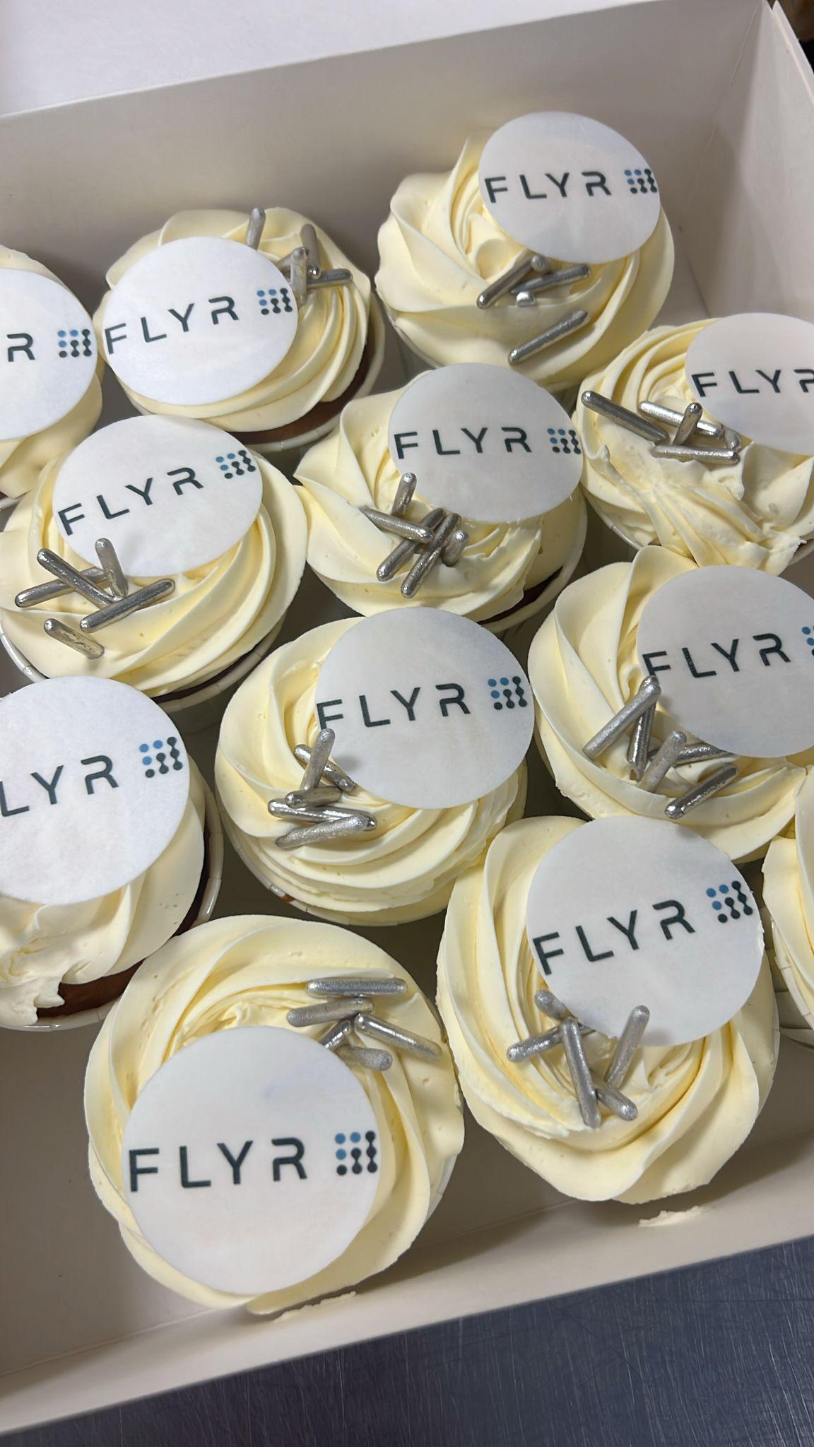 Cupcakes + logo