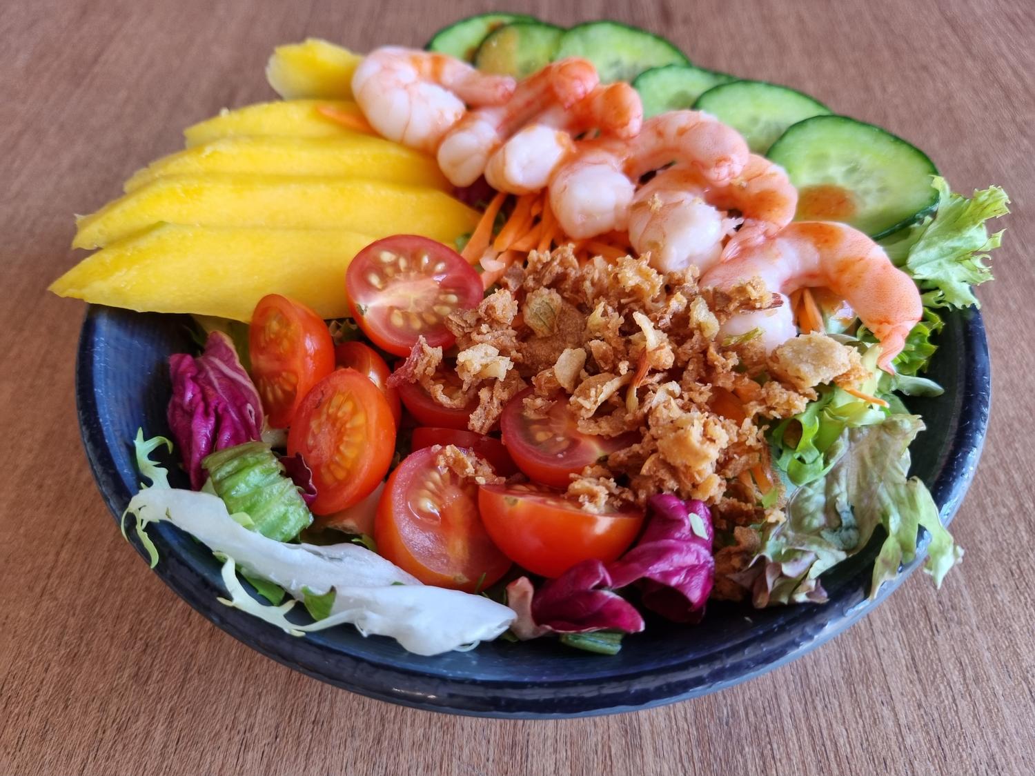 Yummy Shrimp Salad Bowl
