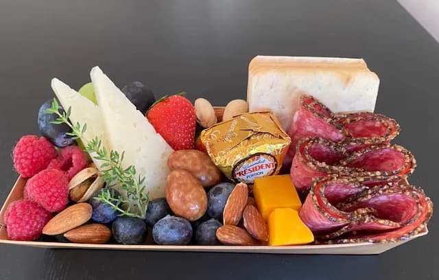 Mini Snack Boxes - per 4