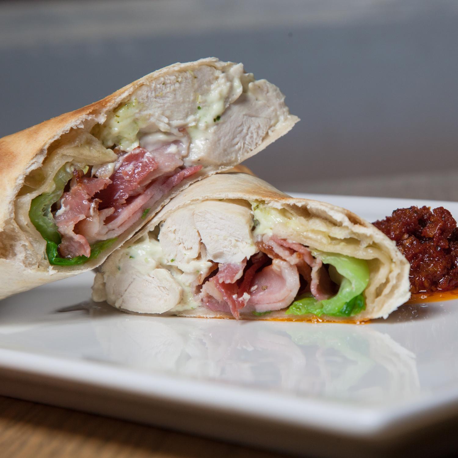 Chicken Caesar & Leaves Wrap 