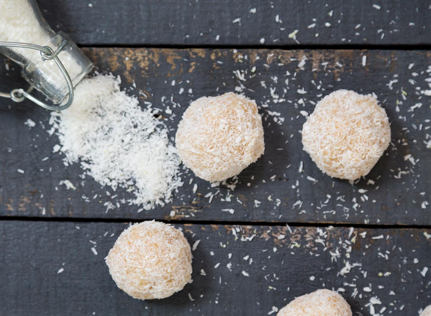 Coconut Protein Balls