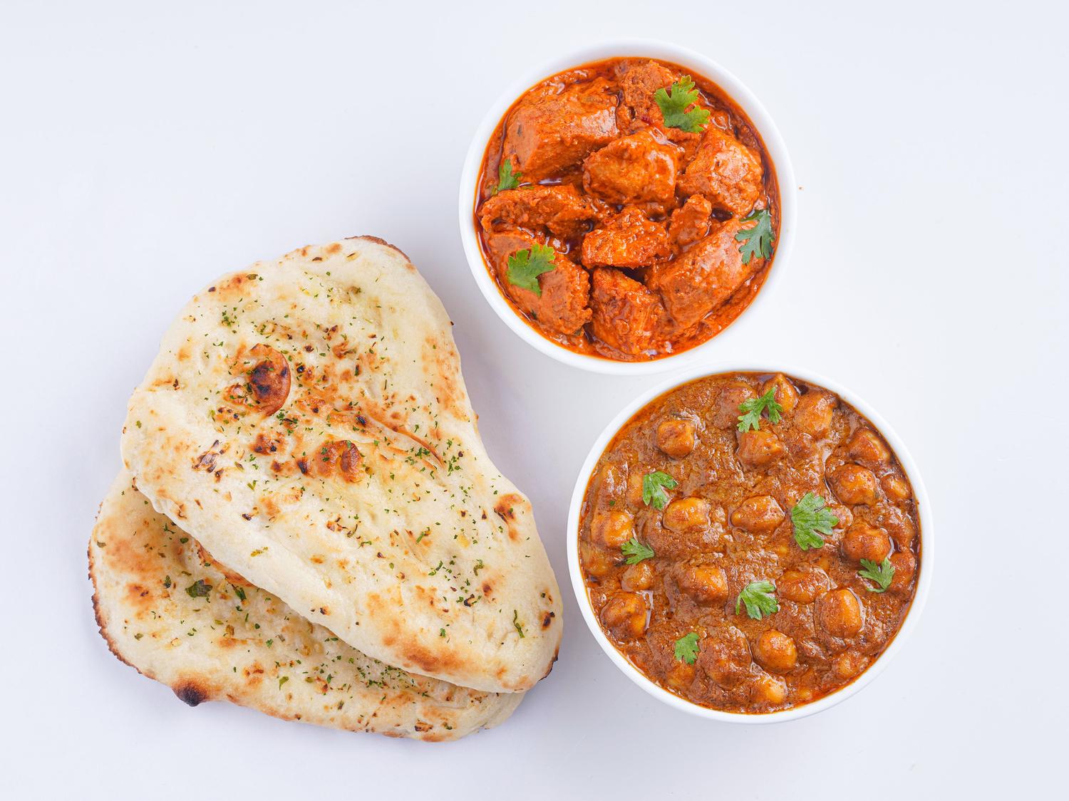 Chicken Bhuna & Chole Garlic Naan Box