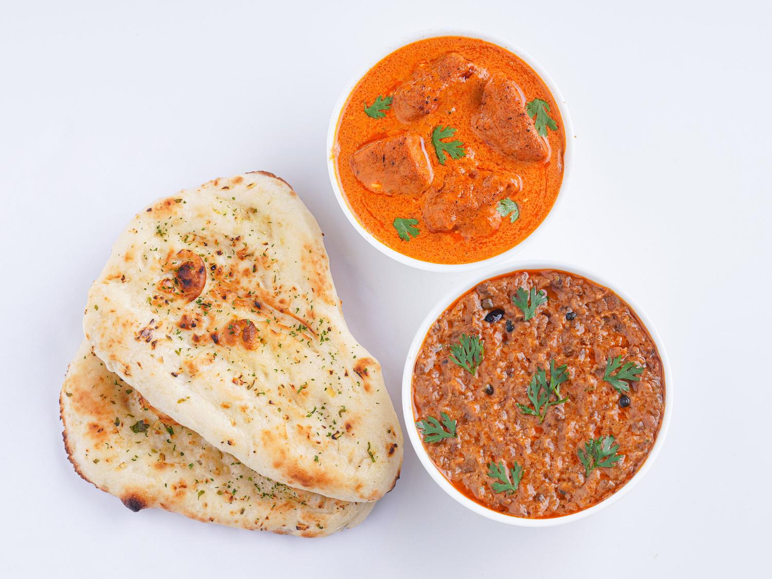 Chicken Tikka Masala, Daal Makhani Garlic Naan Box
