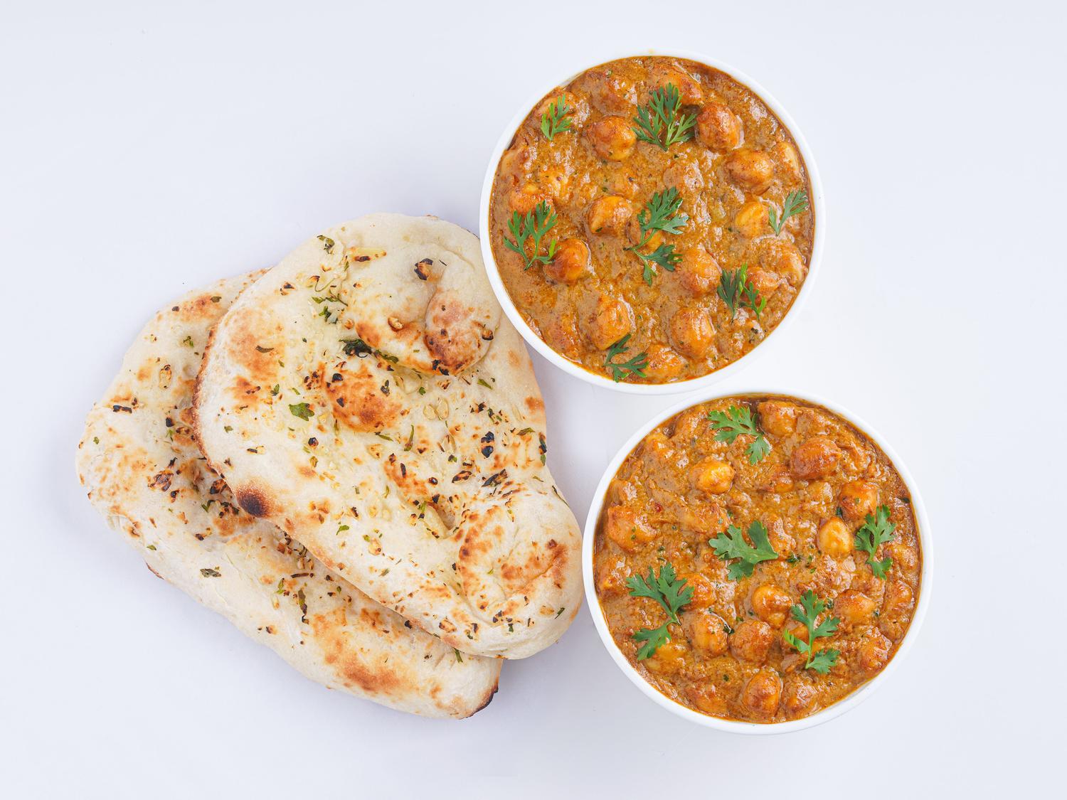 Chole with Garlic Naan Box