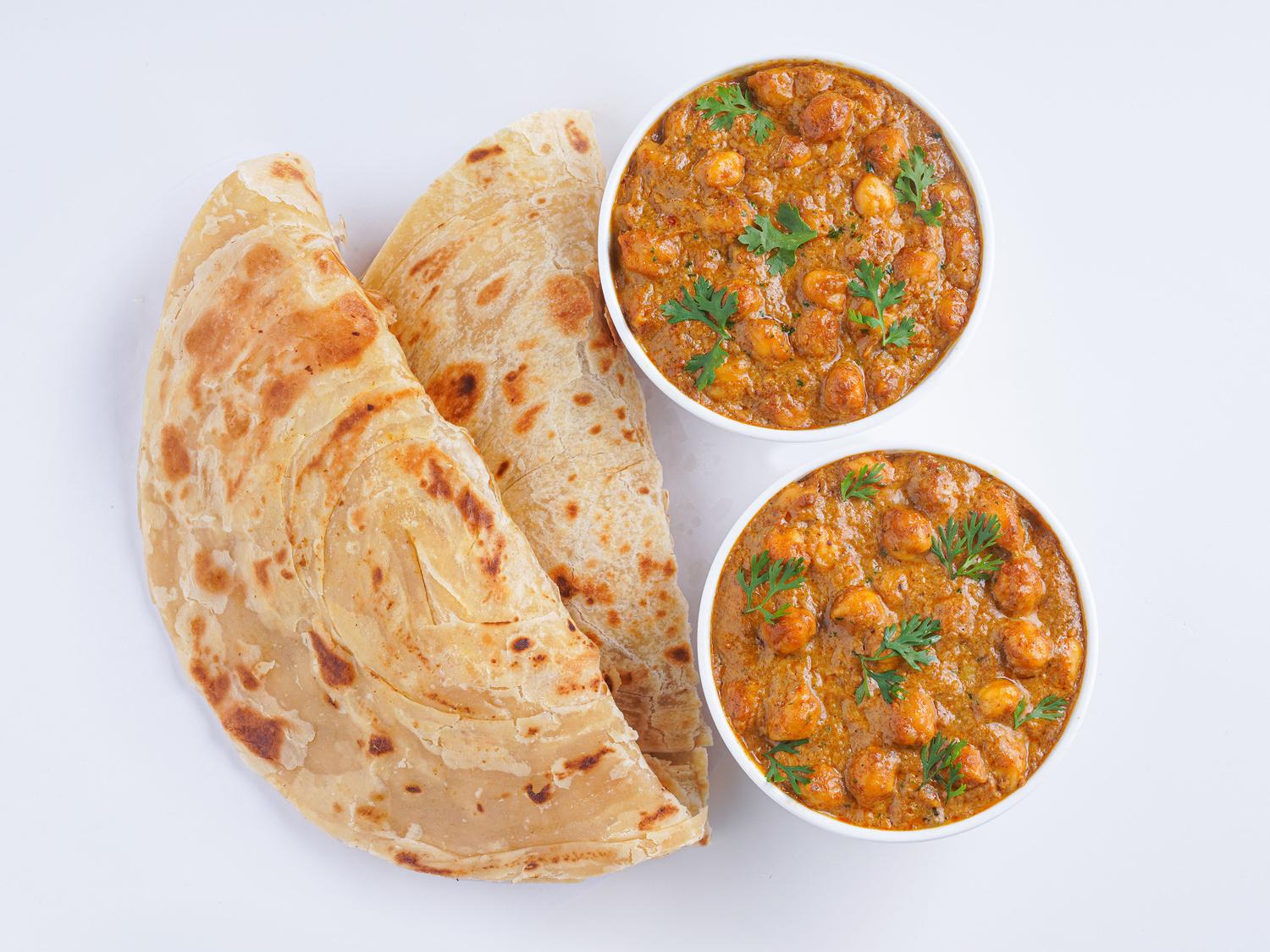 Chole with Laccha Paratha Box