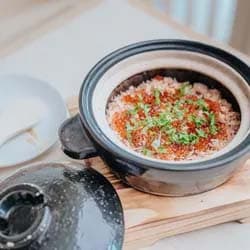 Salmon & Ikura Claypot Rice