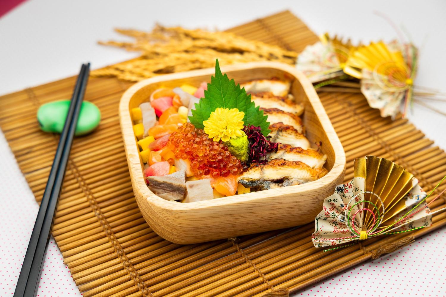 Unagi Ikura Chirashi