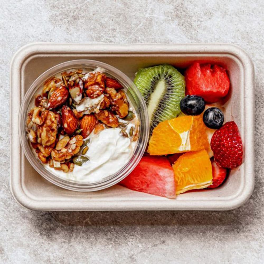 Granola Yoghurt & Fruit Pack