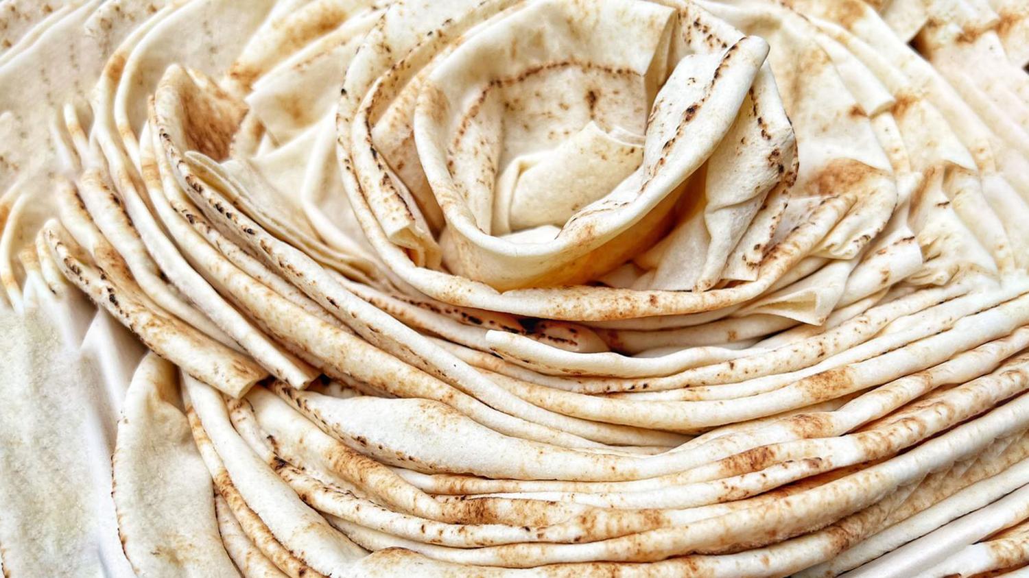 Quartered Lebanese Bread (Regular Platter)