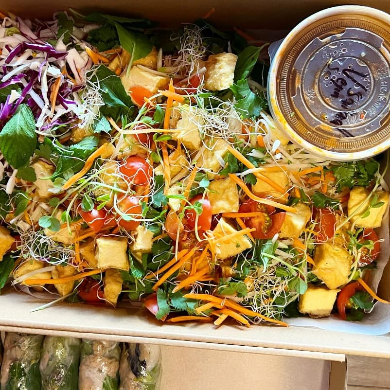Vegan Tofu Papaya Salad Platter (Large)