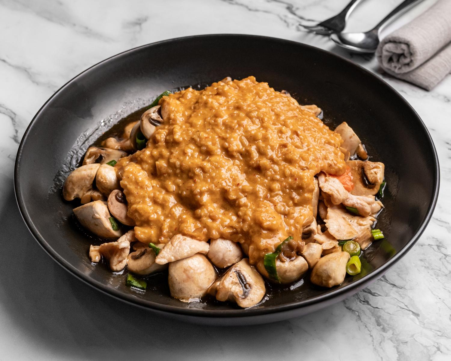 Peanut Sauce Stir Fried with Rice (700ML)