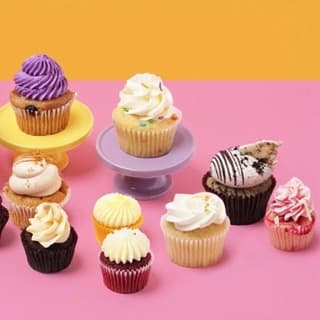 Assorted Cupcake Gift Box (12 Pieces)
