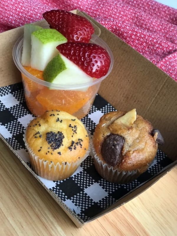 Vegan Sweet Muffin and Fruit Pack