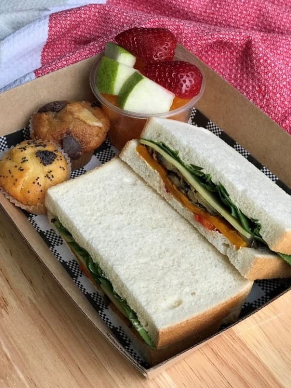 Sandwich and Muffin Pack (Large Package)